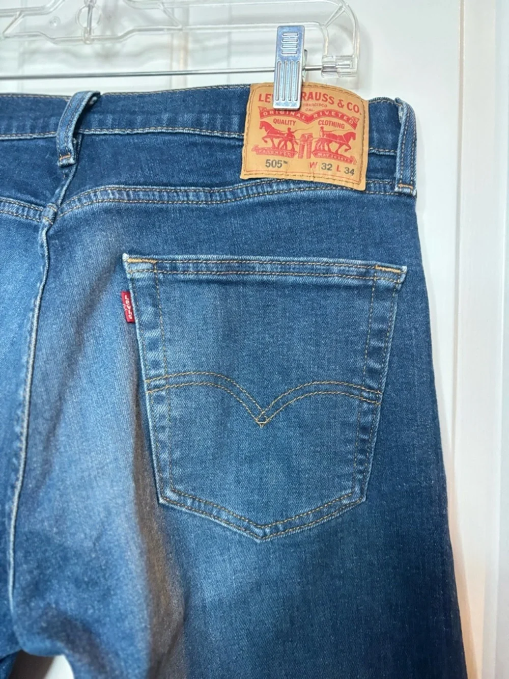 Levis levi men